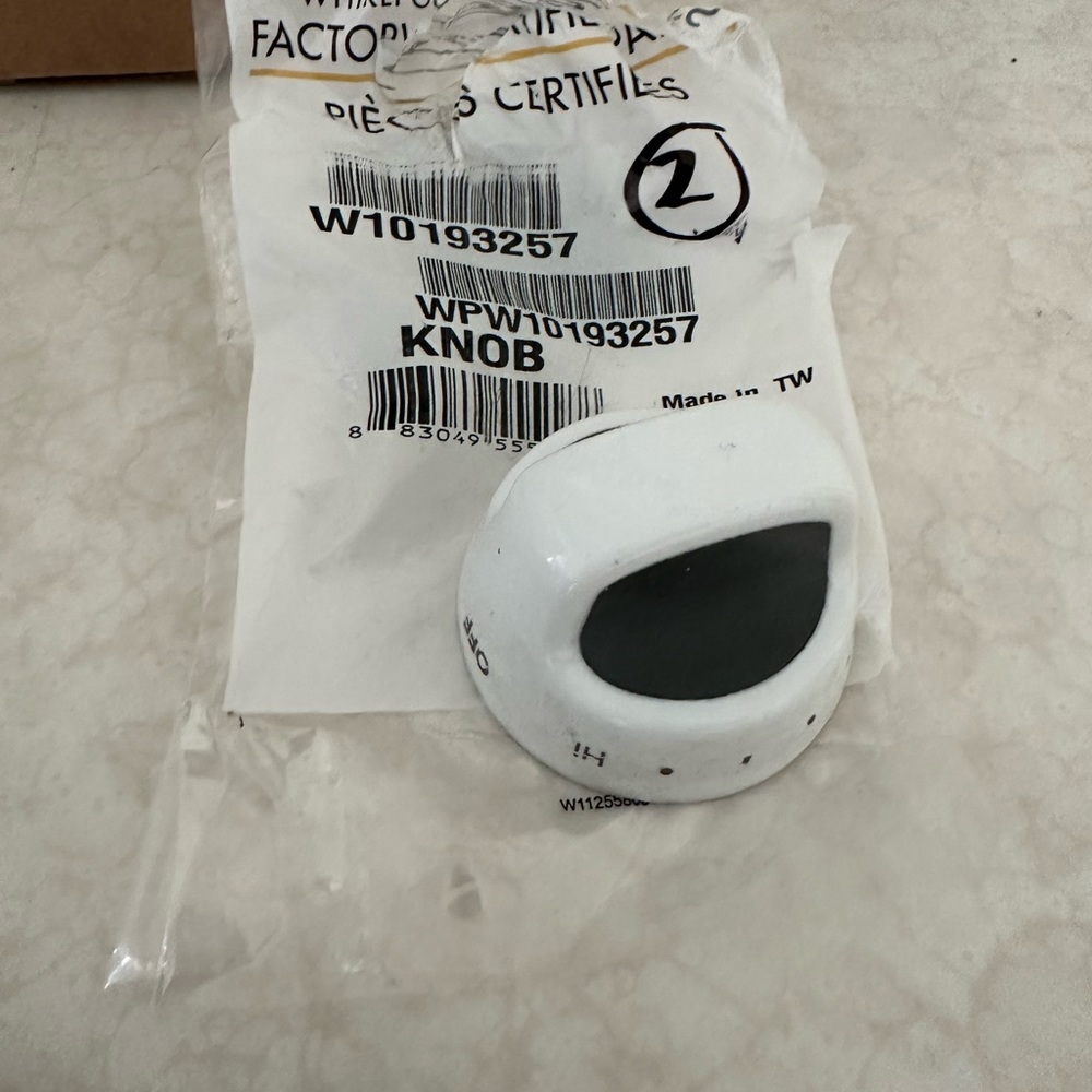 Stove knobs. Came off KitchenAid, Model #KESS907SW04 - Picture 3 of 3